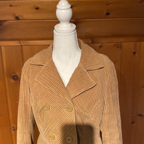 Tan retro corduroy blazer medium in size - Picture 3 of 12